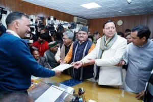 राज्यसभा चुनाव - भाजपा प्रत्याशी महेंद्र भट्ट ने किया नामांकन