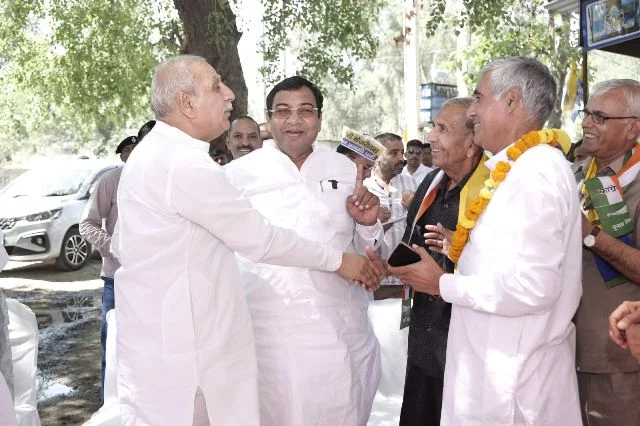 जनता से वोट का अधिकार छीनना चाहती है भाजपा - अरोड़ा