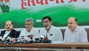 बीजेपी सरकार के अल्पमत में आने पर कांग्रेस ने राज्यपाल को सौंपा ज्ञापन