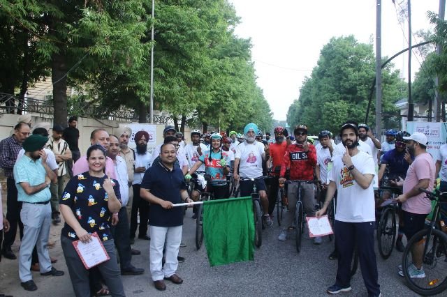 मतदान की भागीदारी के लिए साइक्लोथॉन आयोजित