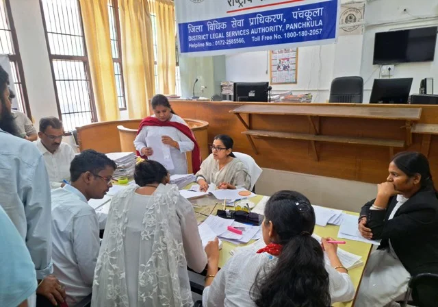 ,राष्ट्रीय लोक अदालत में निपटे सैंकड़ों मामले