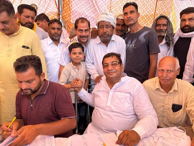 शिक्षा, स्वास्थ्य और रोजगार चाहती है जनता - गुप्ता