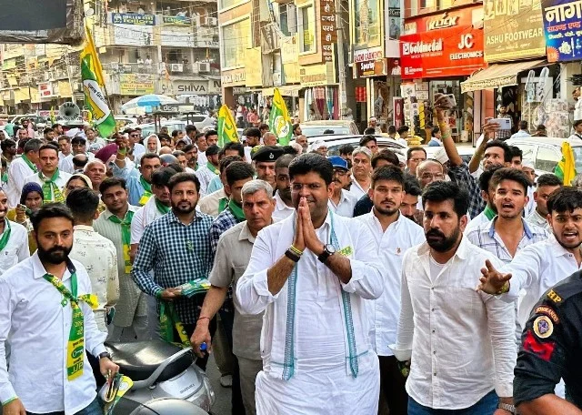 हरियाणा की प्रगति के लिए बढ़-चढ़कर मतदान करें प्रदेशवासी - दुष्यंत