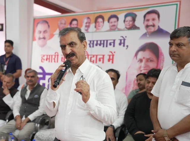 कमलेश को जिताओ, विधायक के साथ सीएम पाओ - मुख्यमंत्री