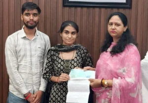 सीएम ने कर्ज में डूबे किसान को तुरंत पहुंचाई आर्थिक सहायता