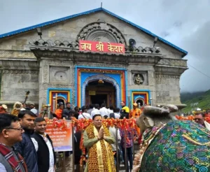 सीएम पुष्कर सिंह धामी ने किए बाबा केदारनाथ के दर्शन