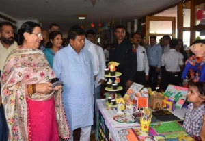 स्कूल मैनेजमेंट कमेटियां टीचर और अभिभावक के बीच एक मजबूत कड़ी - मंत्री