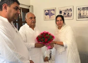 हुड्डा ने भिवानी में विरोधी दलों को दिया झटका