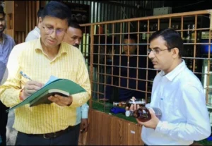 सीएम के निर्देश पर शराब के ठेकों पर ताबड़तोड़ छापेमारी