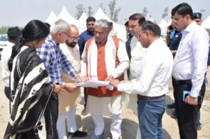 मंत्री पवार ने पीएम दौरे से जुड़ी तैयारियों का लिया जायजा