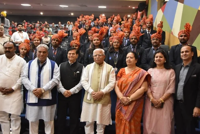 शिक्षा संस्कार के साथ रोजगार मुहैया कराने का अहम जरिया - मनोहर लाल