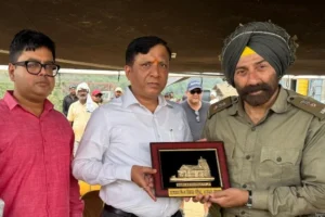 उत्तराखंड की प्रगतिशील फिल्म नीति ने बढ़ाया फिल्मकारों का मनोबल - तिवारी