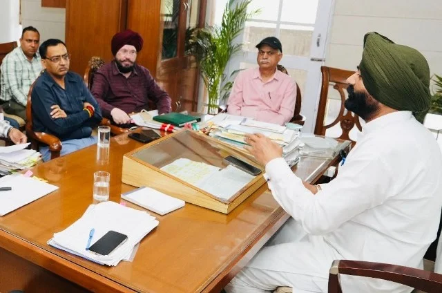 पंजाब सरकार का लक्ष्य: कॉन्ट्रैक्ट कर्मचारियों को शीघ्र स्थायी नौकरी देना