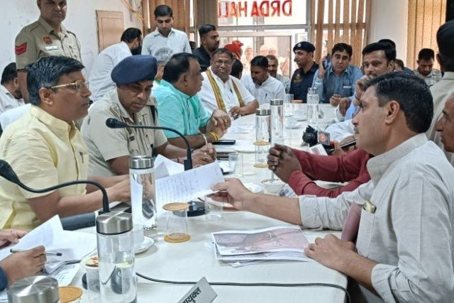 बच्चों को दी जा रही सुविधाओं की करें जांच अधिकारी - ढांडा