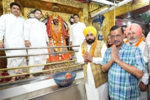 मान व केजरीवाल ने श्री काली माता मंदिर में की पूजा