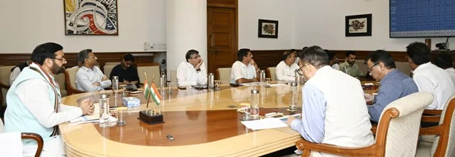 मानसून से पहले पूरी करें सभी अल्पकालिक परियोजनाएं - CM