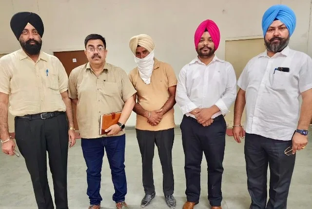 सब-डिवीजन जस्तरवाल में लाइनमैन ने मांगी थी 15 हजार की रिश्वत: विजिलेंस