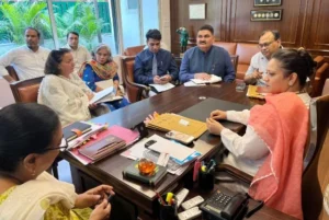 डीजीएचएस और सीएमओ ने स्वास्थ्य नीतियों पर मंत्री को दिया अपडेट
