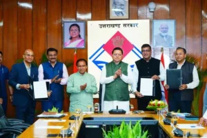 धामी की मौजूदगी में सामाजिक-आर्थिक विकास के लिए तीन समझौते
