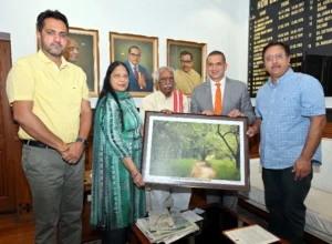 "प्रकृति बचाओ, प्लास्टिक कम करो": राज्यपाल