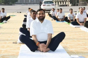 विधायकों और अधिकारियों ने योग प्रशिक्षण में लिया हिस्सा