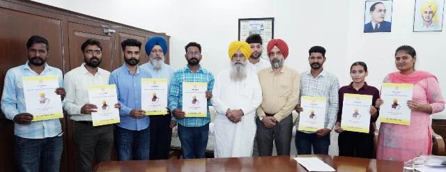 मंत्री ने विभागीय कर्मचारियों को नियुक्ति पत्र देकर किया सम्मानित