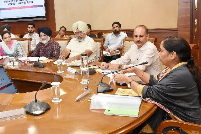 डॉ. बलजीत कौर की अध्यक्षता में बैठक, भेदभाव मुक्त समाज पर जोर