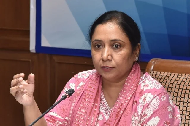 दिव्यांग कर्मचारियों की समस्याओं को देखते हुए सरकार का बड़ा कदम