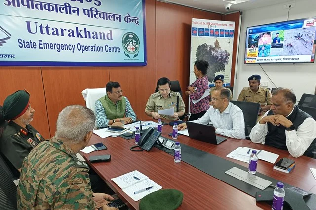 धराली त्रासदी मुख्य सचिव ने जारी किए त्वरित राहत अभियान के निर्देश