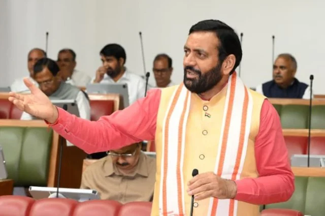 प्राथमिक से उच्च विद्यालय तक अपग्रेडेशन पर विधानसभा में जवाब