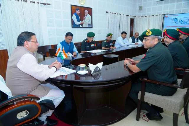 उत्तराखंड: GOC-in-C मध्य कमान ने CM धामी के साथ किया संवाद