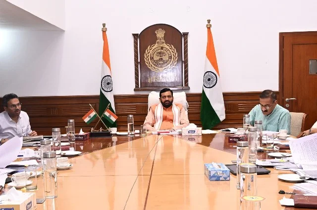 सैनी ने सिविल सचिवालय में जन संवाद कार्यक्रम की समीक्षा की अध्यक्षता