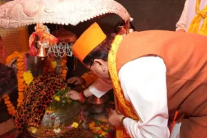 धामी ने जागेश्वर धाम में प्रदेश की खुशहाली और सद्भाव की प्रार्थना की