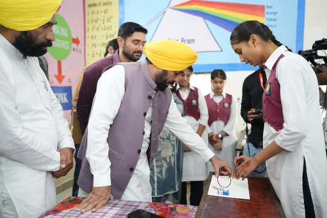 राज्य सरकार शिक्षा के जरिए युवाओं को बना रही है आत्मनिर्भर: मान