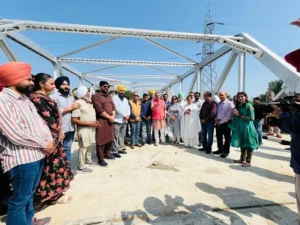 लंबे इंतज़ार के बाद सिद्धवां नहर पर पुल जनता को समर्पित