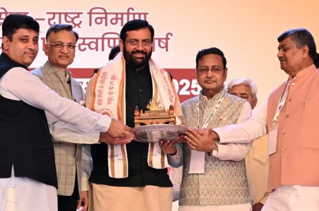 आर्य समाज के आदर्श आज भी प्रासंगिक और प्रेरणादायी - CM