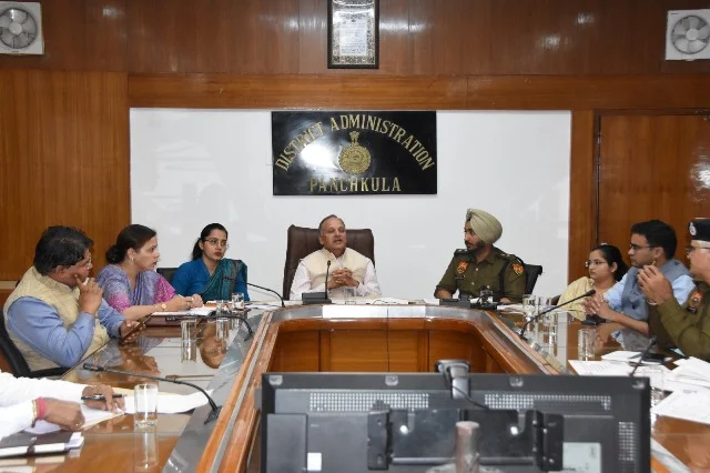 पंचकूला में ई-रिक्शा संचालन को लेकर प्रशासन सख्त, DC ने दिए कड़े निर्देश