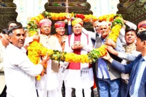 पुष्कर प्रवास: मुख्यमंत्री ने श्री ब्रह्मा जी मंदिर में की विशेष पूजा