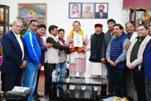 राष्ट्रीय जनसंपर्क अधिवेशन हेतु PRSI ने सीएम धामी को दिया निमंत्रण