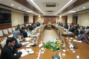 पेंशनर सेवाओं के डिजिटलीकरण पर वित्त मंत्री की पहल