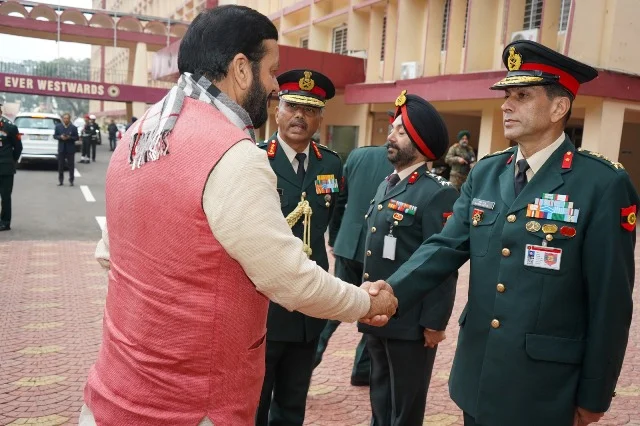 सेना के अभियानों और वीरता गाथाओं से रूबरू हुए सीएम नायब सिंह सैनी