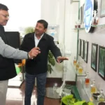 सेलाकुई दौरे में मुख्य सचिव ने सगंध पौधा केंद्र के कार्यों की समीक्षा की