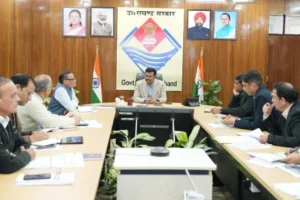टिहरी झील और आसपास के क्षेत्रों में अवस्थापना सुविधाओं के विकास पर जोर