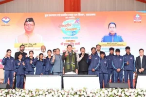 देहरादून जनपद बना विजेता, 5 लाख रुपये का चेक सौंपा गया