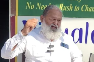 प्रधानमंत्री की ऐतिहासिक लैंडिंग से देश का मान बढ़ा विज