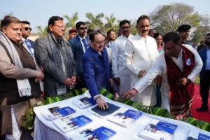 स्वामी राम हिमालयन विश्वविद्यालय के दीक्षांत में केंद्रीय मंत्री और सीएम रहे मुख्य अतिथि