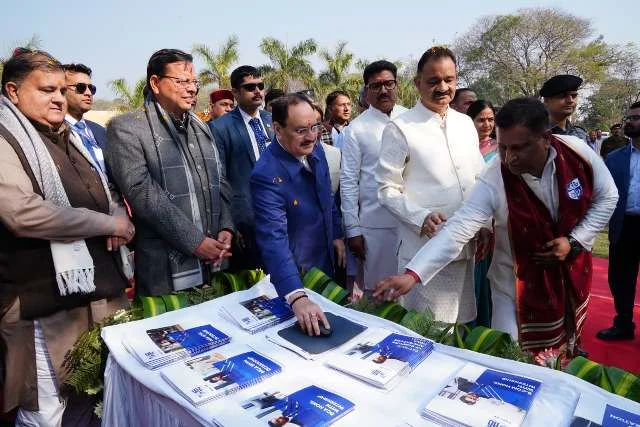 स्वामी राम हिमालयन विश्वविद्यालय के दीक्षांत में केंद्रीय मंत्री और सीएम रहे मुख्य अतिथि