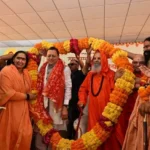 गंगा घाट लोकार्पण समारोह में सीएम धामी ने धार्मिक आयोजन में भाग लिया