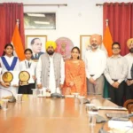 बिना प्रवेश परीक्षा टॉप 20 छात्रों को स्कूल ऑफ एमिनेंस में मिलेगा दाखिला