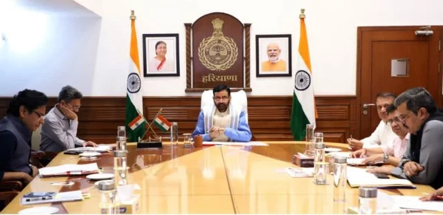 शहरी विकास, स्वास्थ्य और पर्यटन परियोजनाओं की समीक्षा बैठक में चर्चा